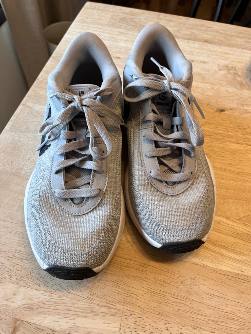 Nike Women’s Size 8 GT Academy Hustle